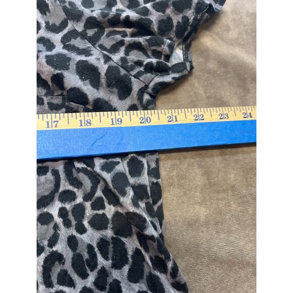 Torrid 1 Relaxed fit leopard print layering summer top career casual - Picture 5 of 6